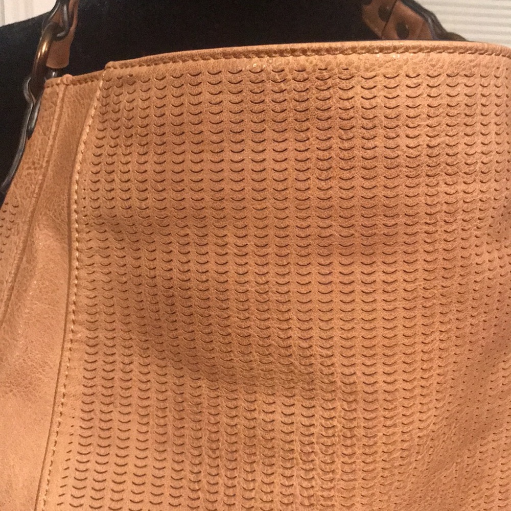 Moda Luxe Hobo CrossbodyHand Bag - Picture 14 of 15
